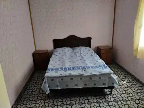Տնակներ Սևանի ափին